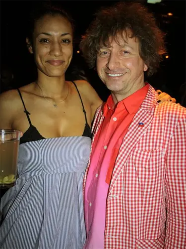 Photo 4 de Clubbing & Bar Tausend (2010)