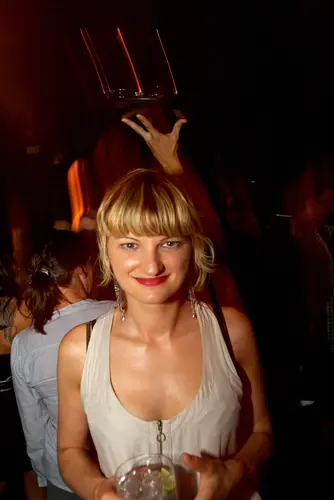 Photo 8 de Clubbing & Bar Tausend (2010) – Personnes