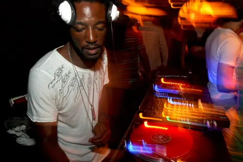 Photo 38 de Clubbing & Bar Tausend (2010) – Personnes