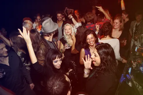 Photo 68 de Clubbing & Bar Tausend (2010) – Personnes