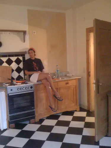 Photo 8 de À la maison (2008–2010)