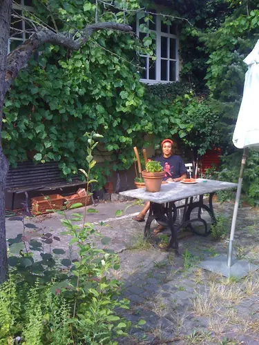 Photo 13 de À la maison (2008–2010)