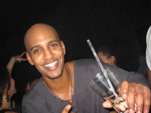 Photo 99 de Clubbing & Bar Tausend (2010) – Personnes