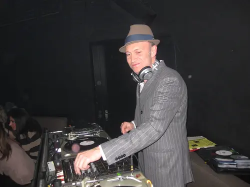 Photo 143 de Clubbing & Bar Tausend (2010) – Personnes