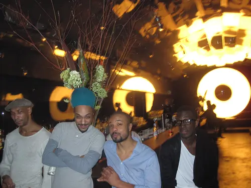 Photo 160 de Clubbing & Bar Tausend (2010) – Personnes