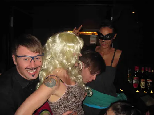Photo 93 de Clubbing & Bar Tausend (2010)