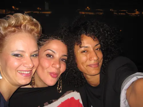 Photo 125 de Clubbing & Bar Tausend (2010)