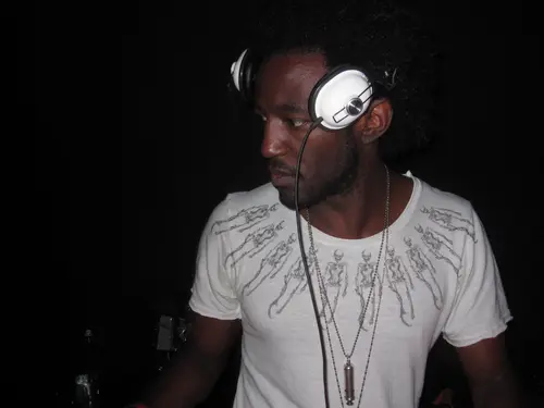 Photo 182 de Clubbing & Bar Tausend (2010) – Personnes
