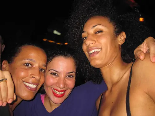 Photo 140 de Clubbing & Bar Tausend (2010)