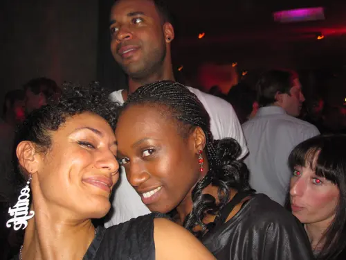 Photo 167 de Clubbing & Bar Tausend (2010)